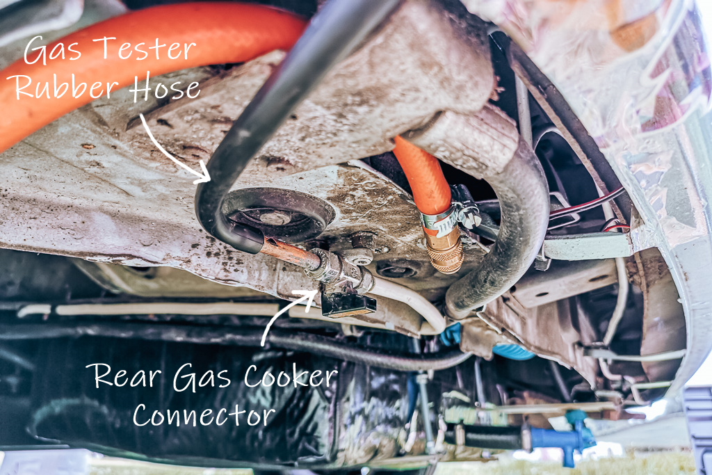 The rear gas cooker connector being used as a gas test nipple
