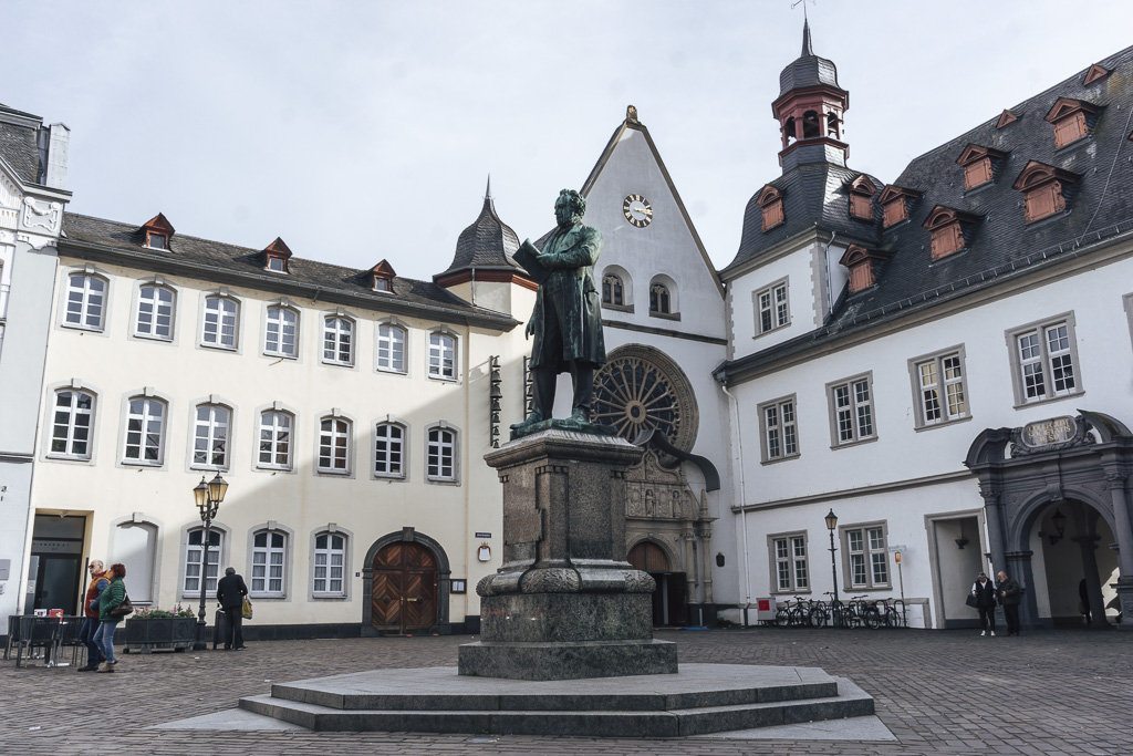 A bronze statue of Johannes Müller in the square of the old town inn Koblenz